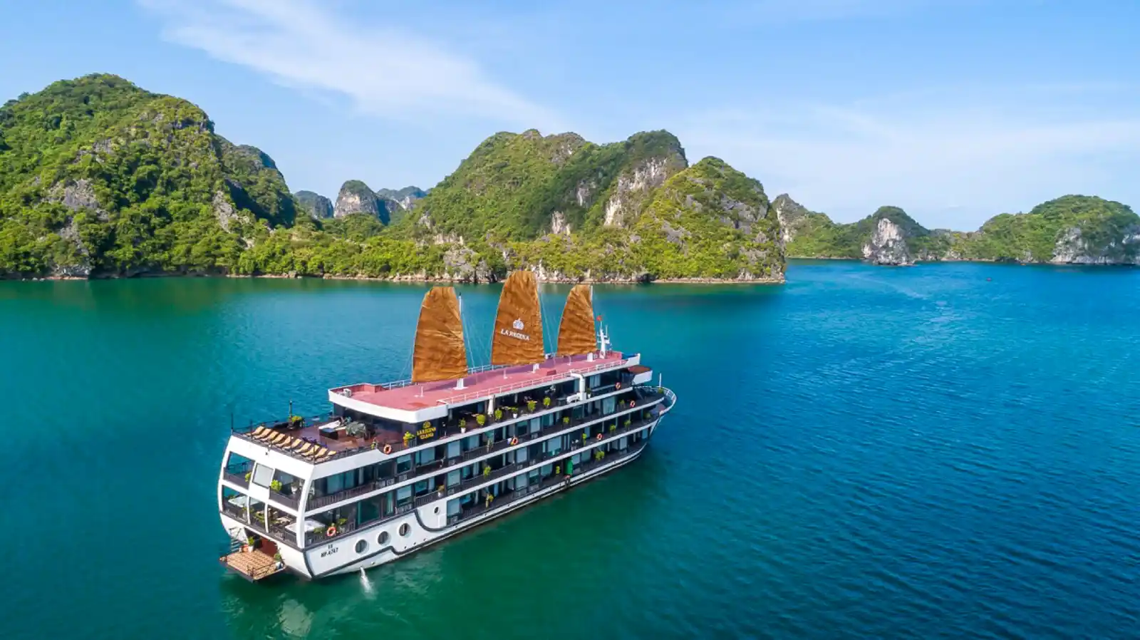 Lan Ha Bay Overnight Cruise